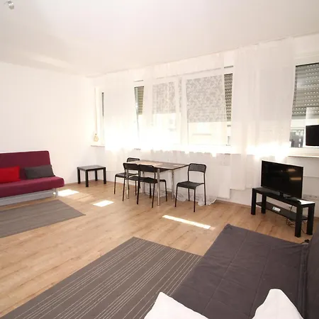 351 Apartments, Close To The Exhibition Center