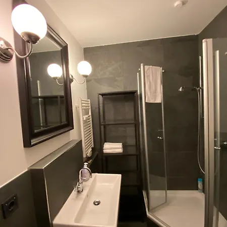 351 Apartments, Close To The Exhibition Center 公寓 美因河畔法兰克福