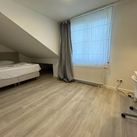351 Apartments, Close To The Exhibition Center *
